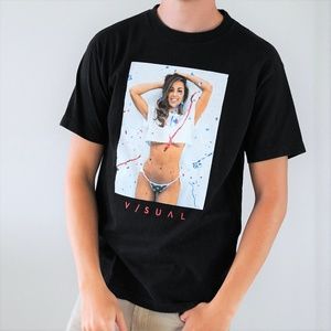 V/SUAL Red White And Blue Model Tee